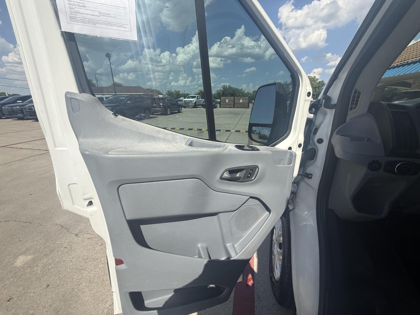 2015 Oxford White /Charcoal Pewter Pewter Ford Transit 49474 (1FDZK1CM6FK) with an 3.7L V6 DOHC 24V engine, 6-Speed Automatic transmission, located at 2401 E Main St., Grand Prairie, TX, 75050, (972) 262-4440, 32.748981, -96.969643- Photo#26