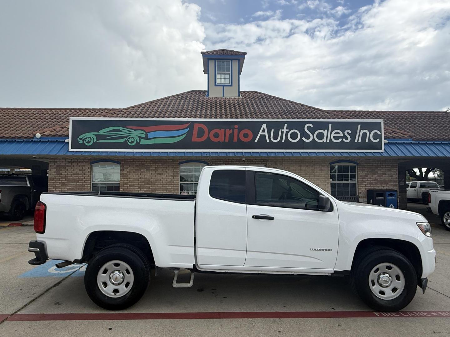 2016 Summit White /Jet Black/Dark Ash, cloth Jet Black/Dark Ash, viny Chevrolet Colorado 53581 (1GCHSBEA0G1) with an 2.5L L4 DOHC 16V GAS engine, 6-Speed Automatic transmission, located at 2401 E Main St., Grand Prairie, TX, 75050, (972) 262-4440, 32.748981, -96.969643- Photo#11